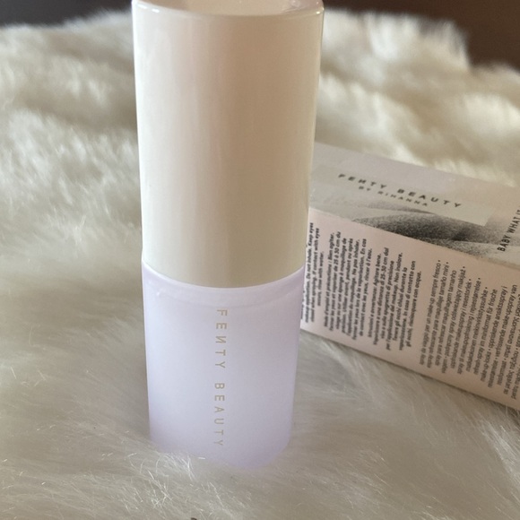 Fenty Beauty travel size makeup refreshing spray 40ml - Picture 2 of 7